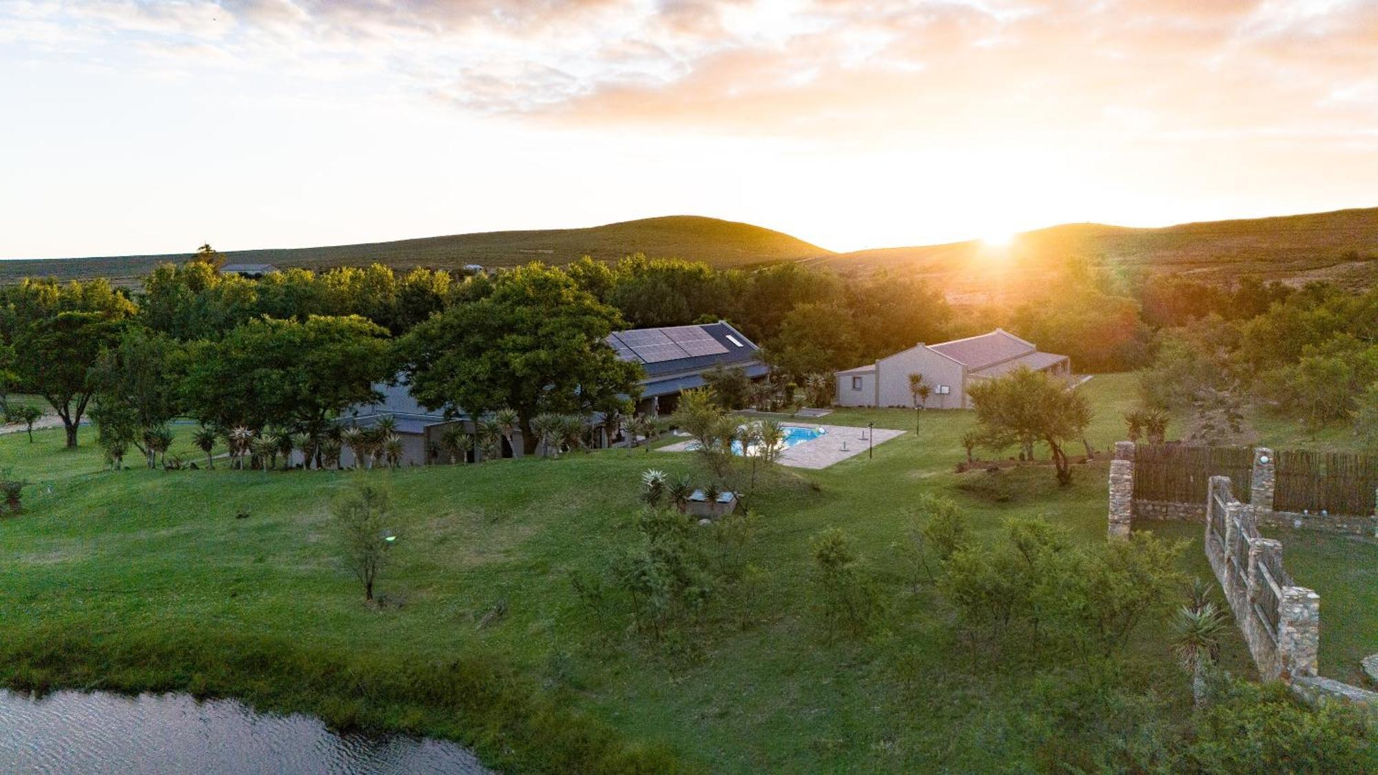 Swartberg Private Game Lodge Oudtshoorn Exterior photo