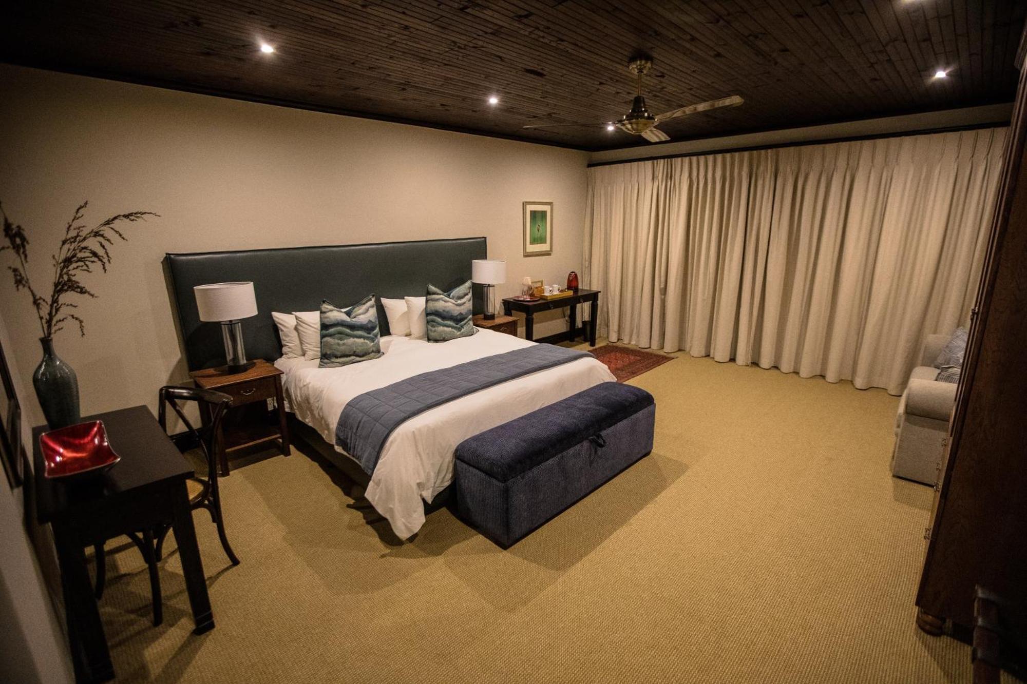 Swartberg Private Game Lodge Oudtshoorn Exterior photo
