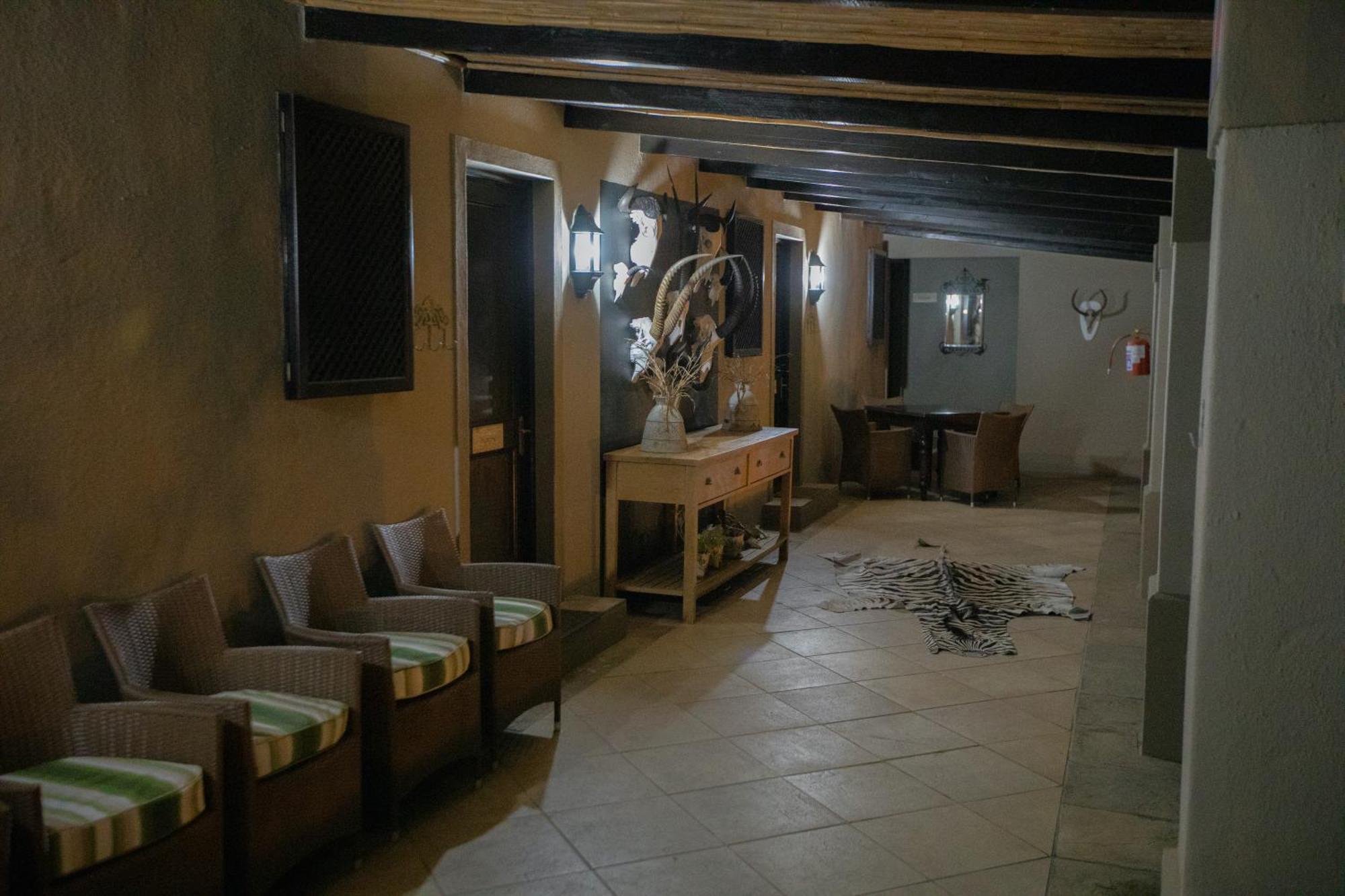 Swartberg Private Game Lodge Oudtshoorn Exterior photo