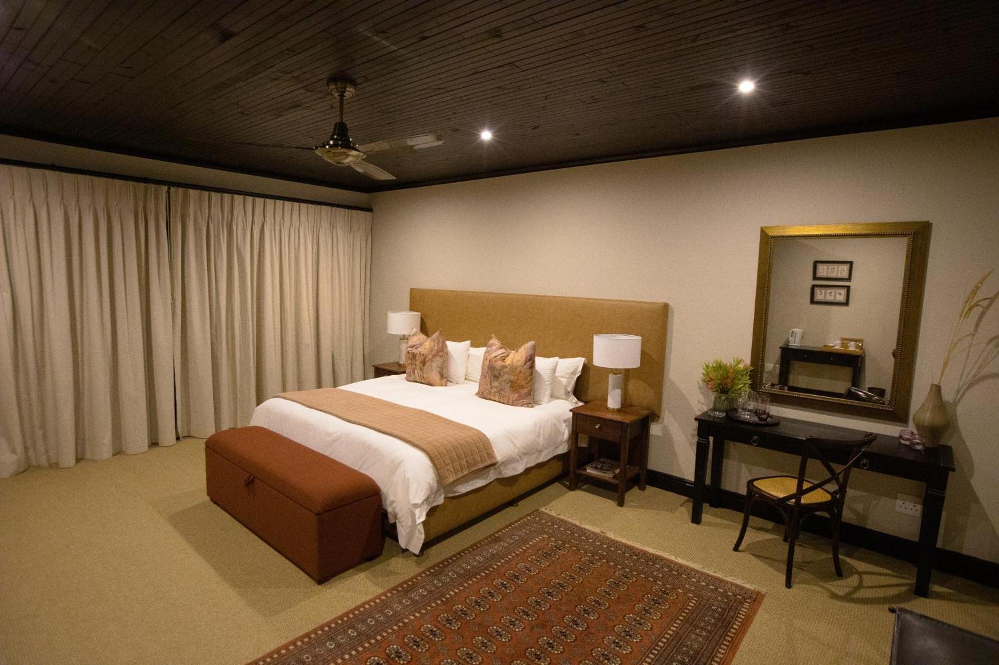 Swartberg Private Game Lodge Oudtshoorn Exterior photo